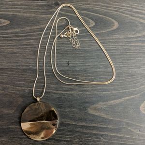 Gold Pendant Necklace
